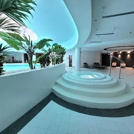 Gc Sun Club Spa & Pool & Jacussi & Sauna Lejlighed *